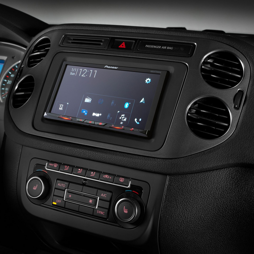 Pioneer AVIC-Z830DAB, Bilstereo med navigation och resistiv skärm