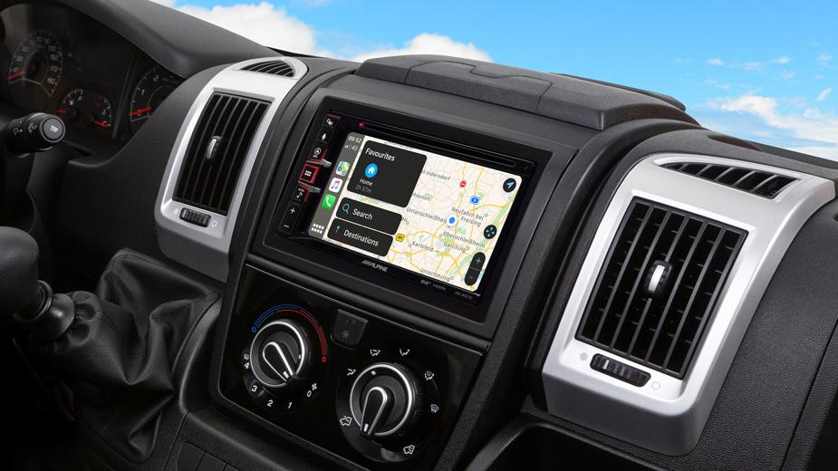 Alpine INE-W611DU8, multimediapaket med 6,5" monitor och navigation