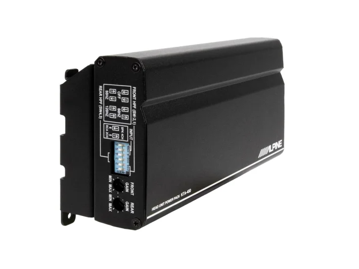 Alpine KTA-450, 4-kanals slutsteg, 4 × 100 W