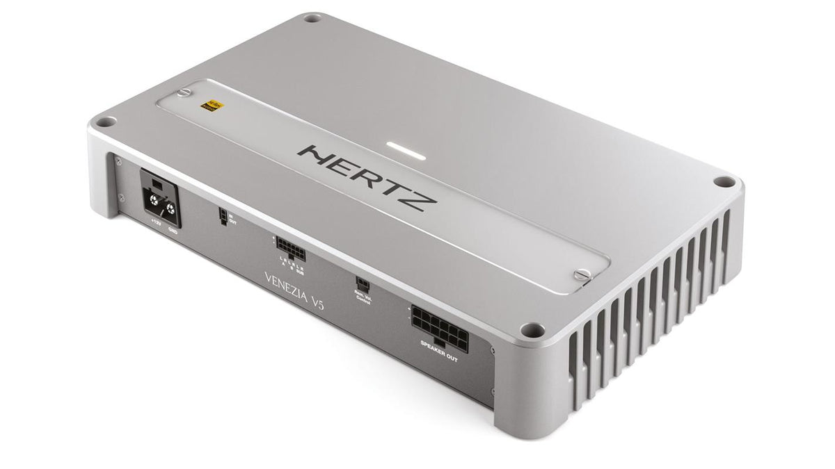 Hertz Venezia V5, marin 5-kanalsförstärkare 4x220 W + 1x820 W
