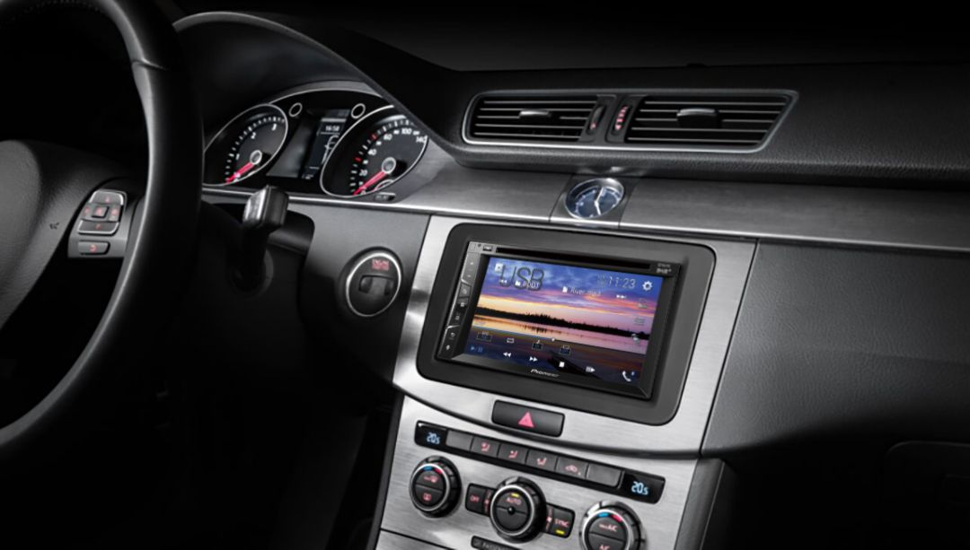 Pioneer AVH-A3200DAB, Bilstereo med CD/DVD, USB, iPod och 6,2-tums skärm
