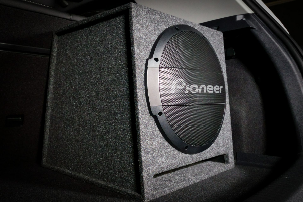 Pioneer TS-WX1210AH, 12-tums portad subwoofer med enkel basenhet